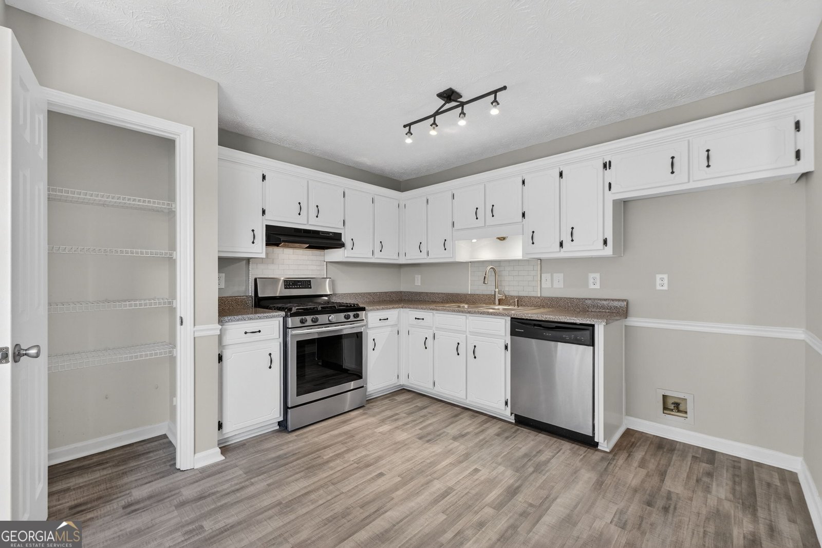 130 Wilbanks Drive Fayetteville - Photo 17