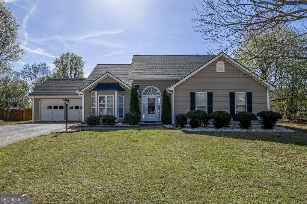 377 Dunagan Chase Drive Lawrenceville - main photo