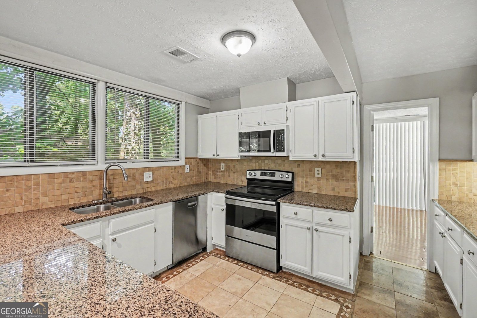 350 Willow Glenn Court Marietta - Photo 13