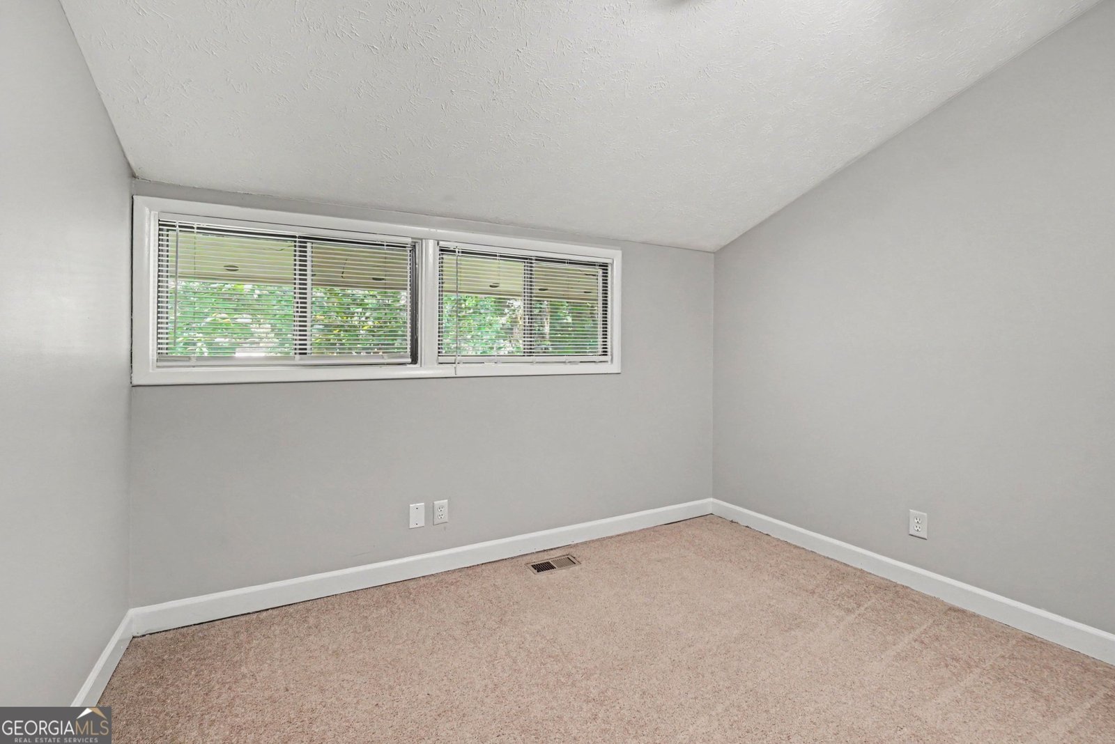350 Willow Glenn Court Marietta - Photo 8