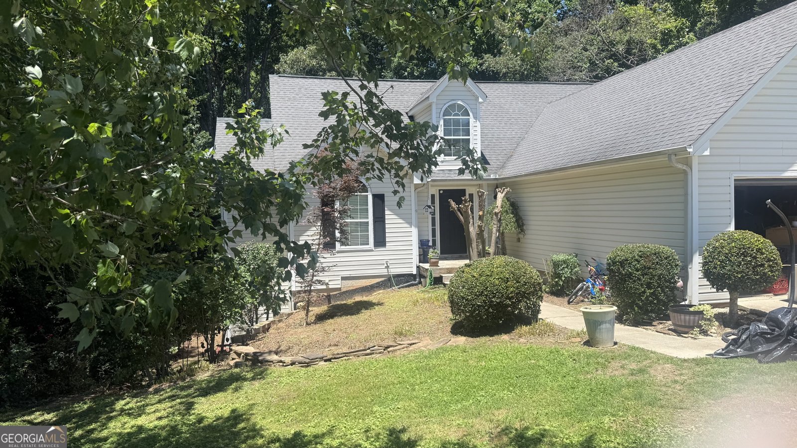 4724 Melbourne Trail Flowery Branch - main photo