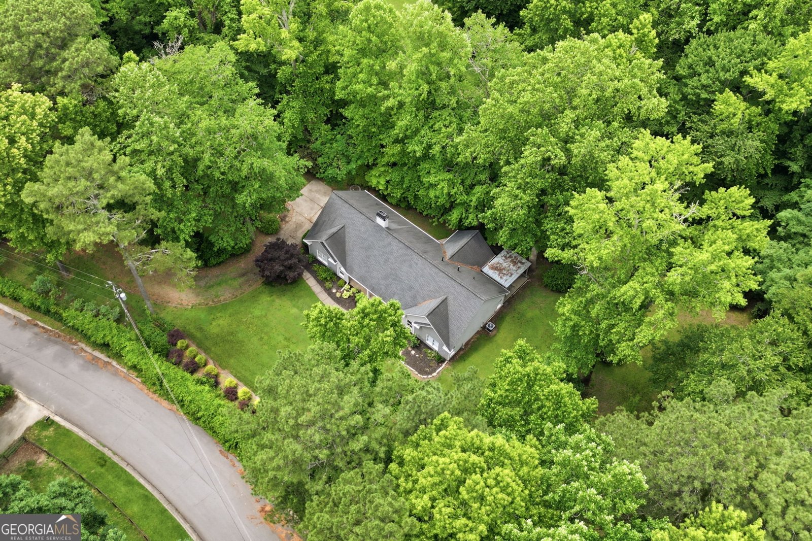 5369 Secretariat Lane Sugar Hill - main photo