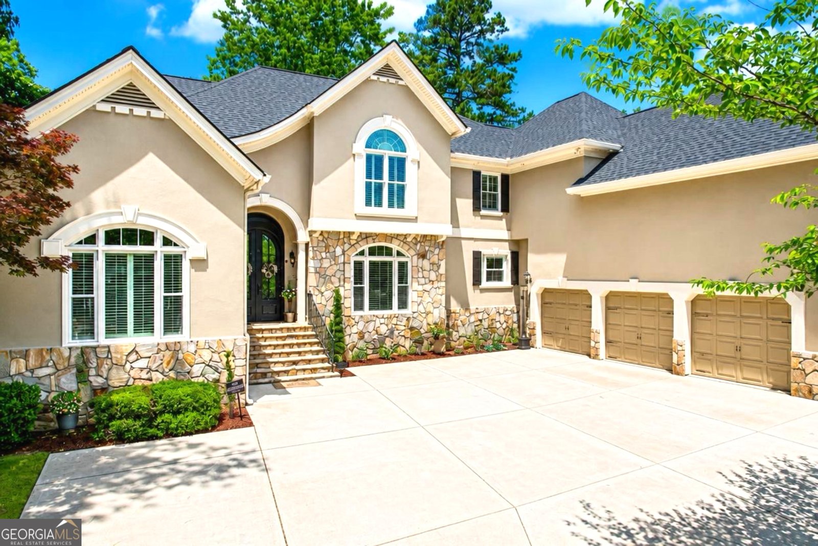 205 Wicklawn Way Roswell - main photo