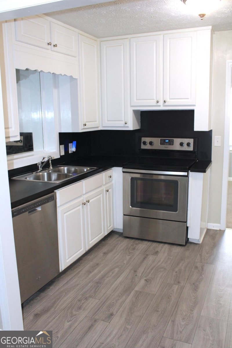 3101 Esther Drive Gainesville - Photo 9