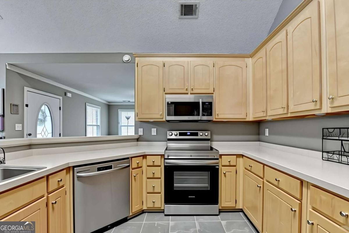 915 Cove Place Locust Grove - Photo 9