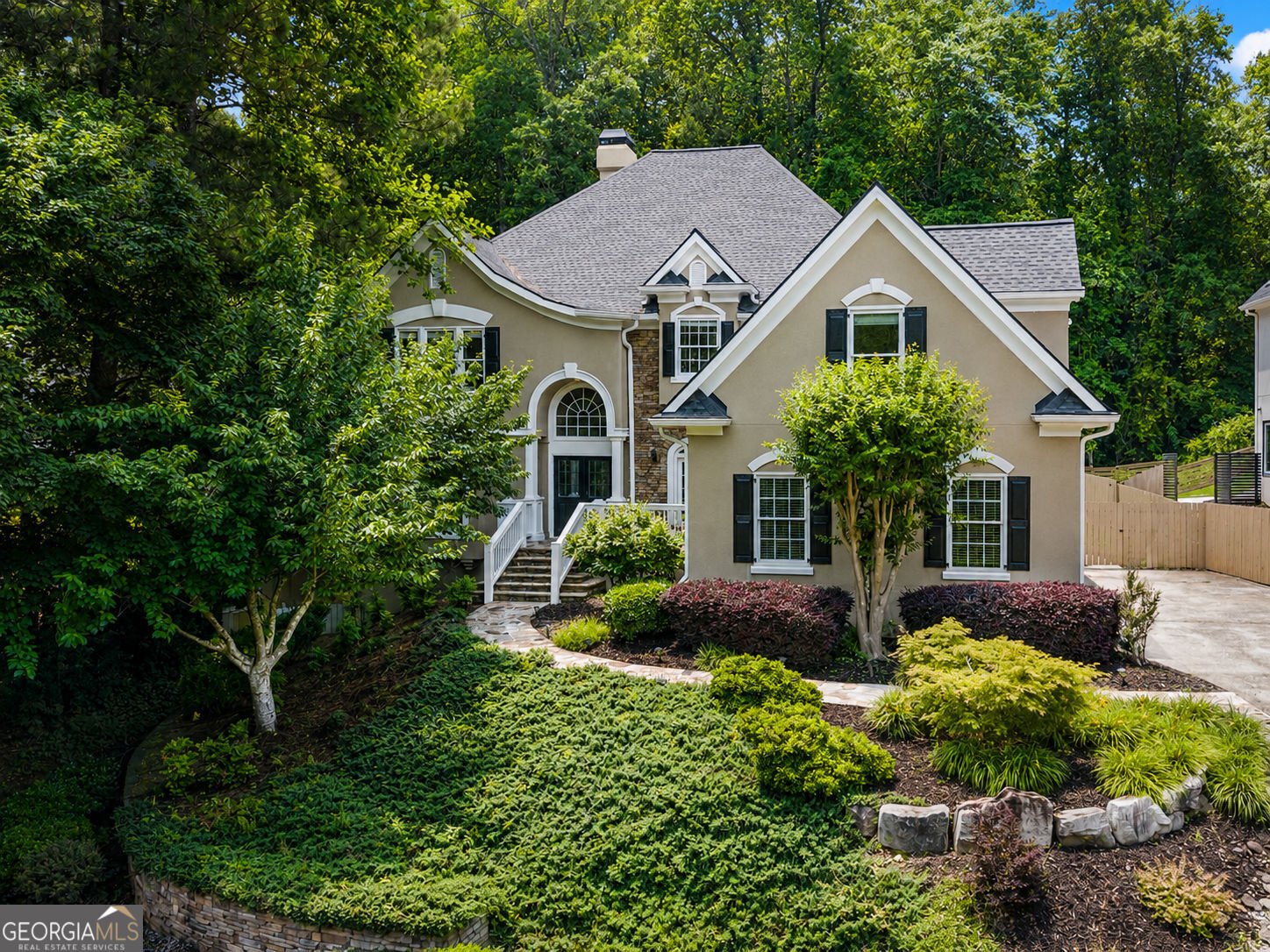 1346 Waterford Green Close Marietta - main photo