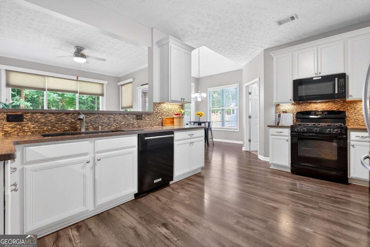 3690 Blackgold Drive Buford - Photo 21