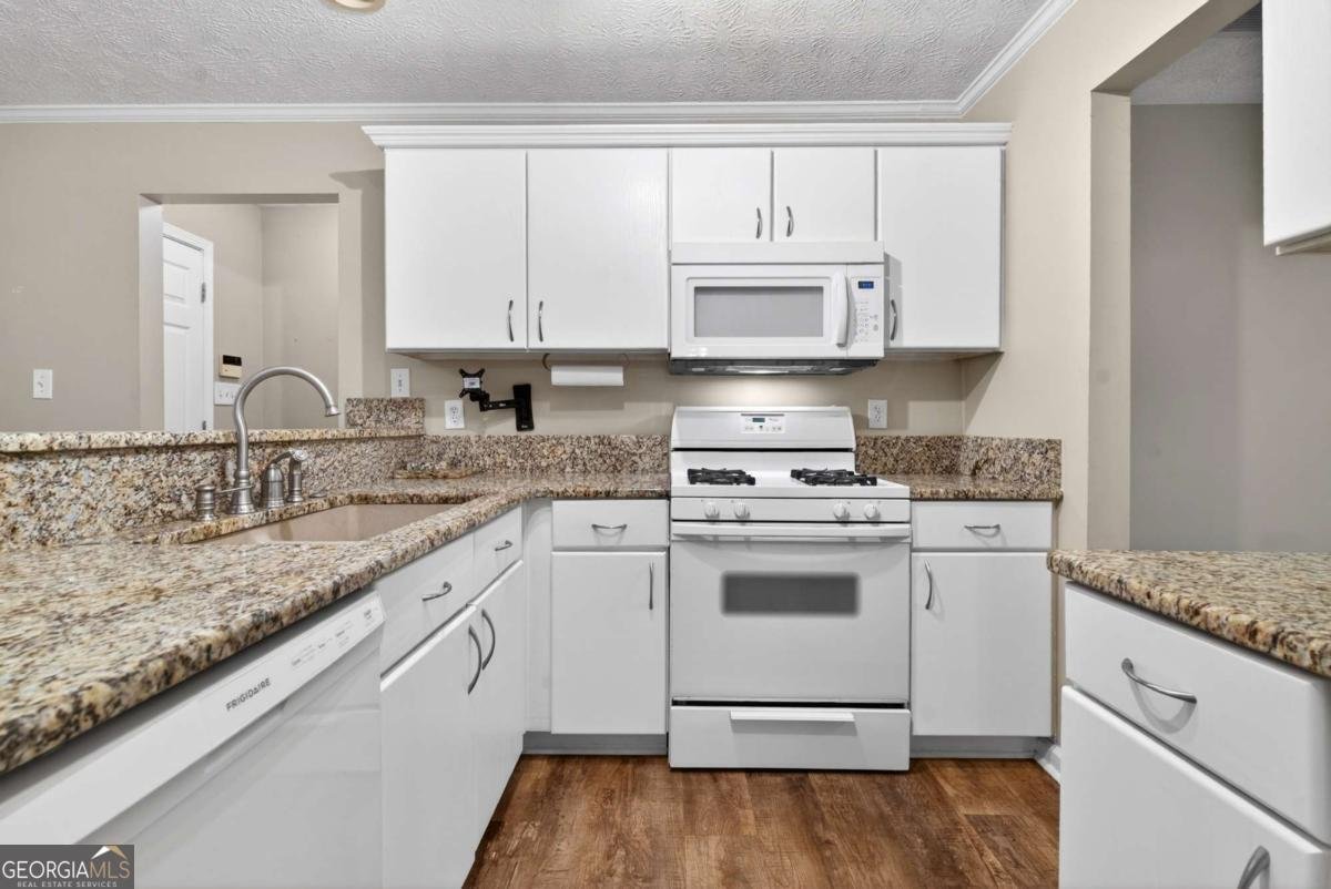 148 Brentwood Way Stockbridge - Photo 17
