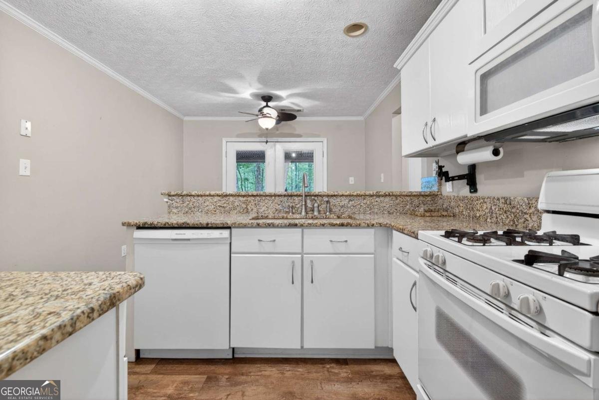 148 Brentwood Way Stockbridge - Photo 19