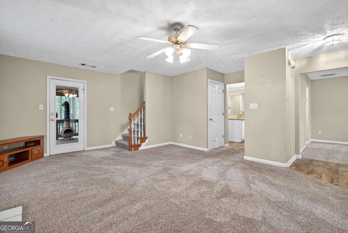 148 Brentwood Way Stockbridge - Photo 9