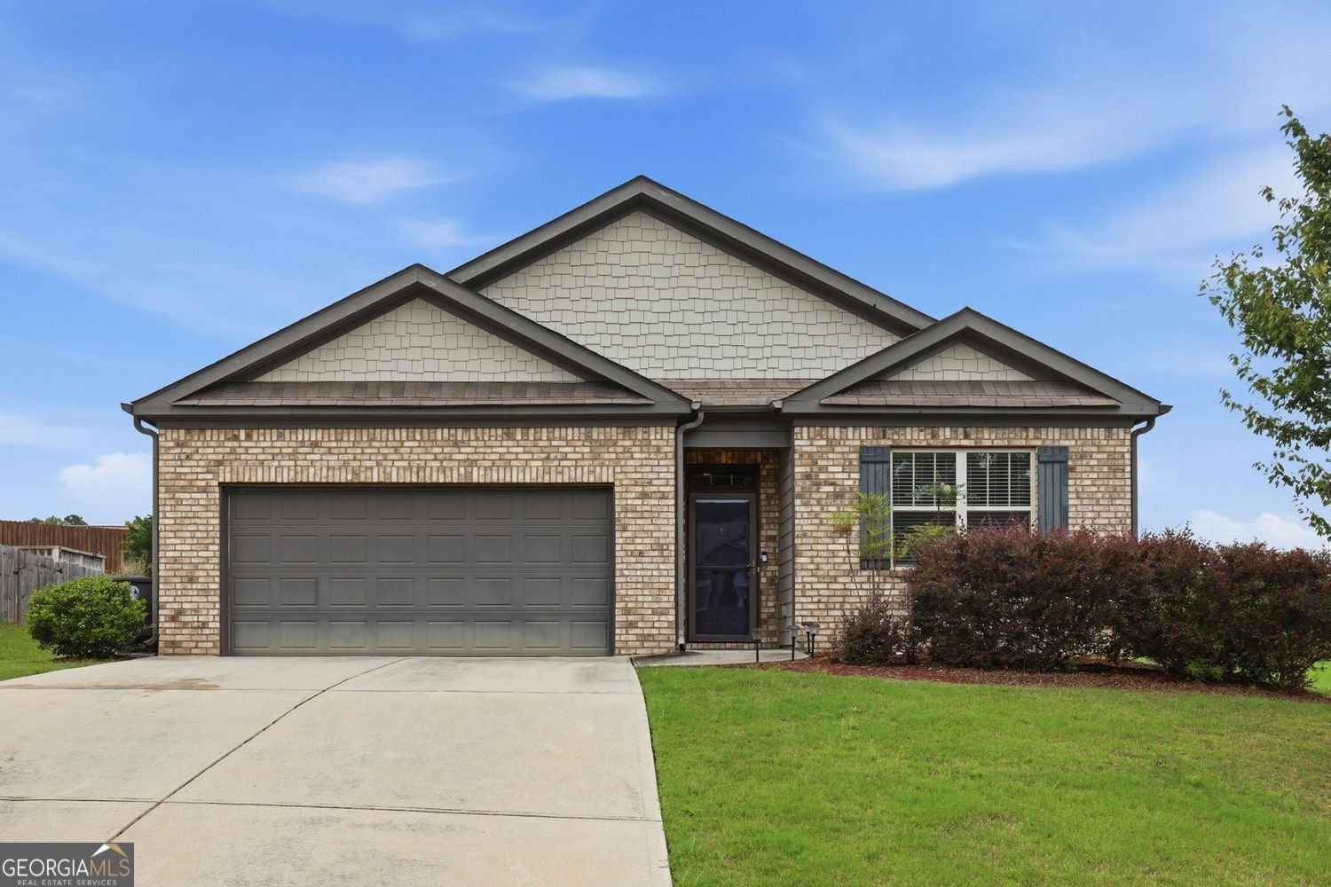 8482 Glenview Street Douglasville - main photo