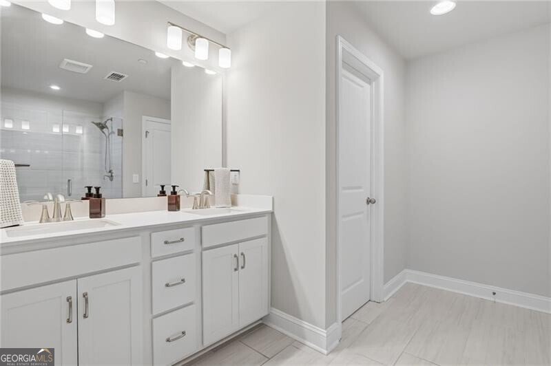 354 Hayden Circle Woodstock - Photo 19