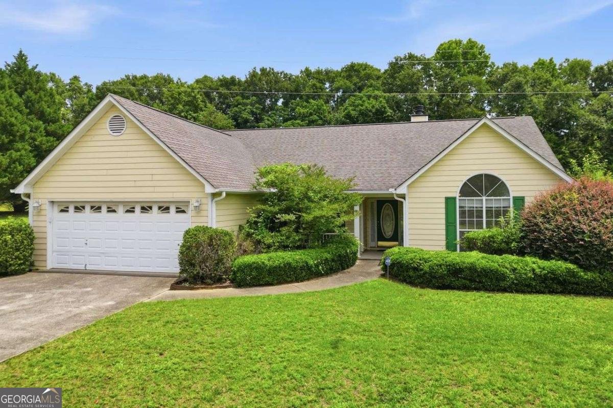 111 Laura Ashlyn Court Mcdonough - main photo