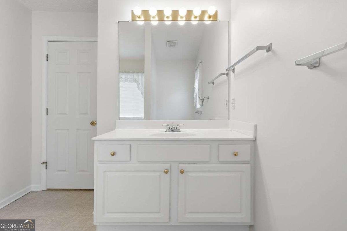 111 Laura Ashlyn Court Mcdonough - Photo 18