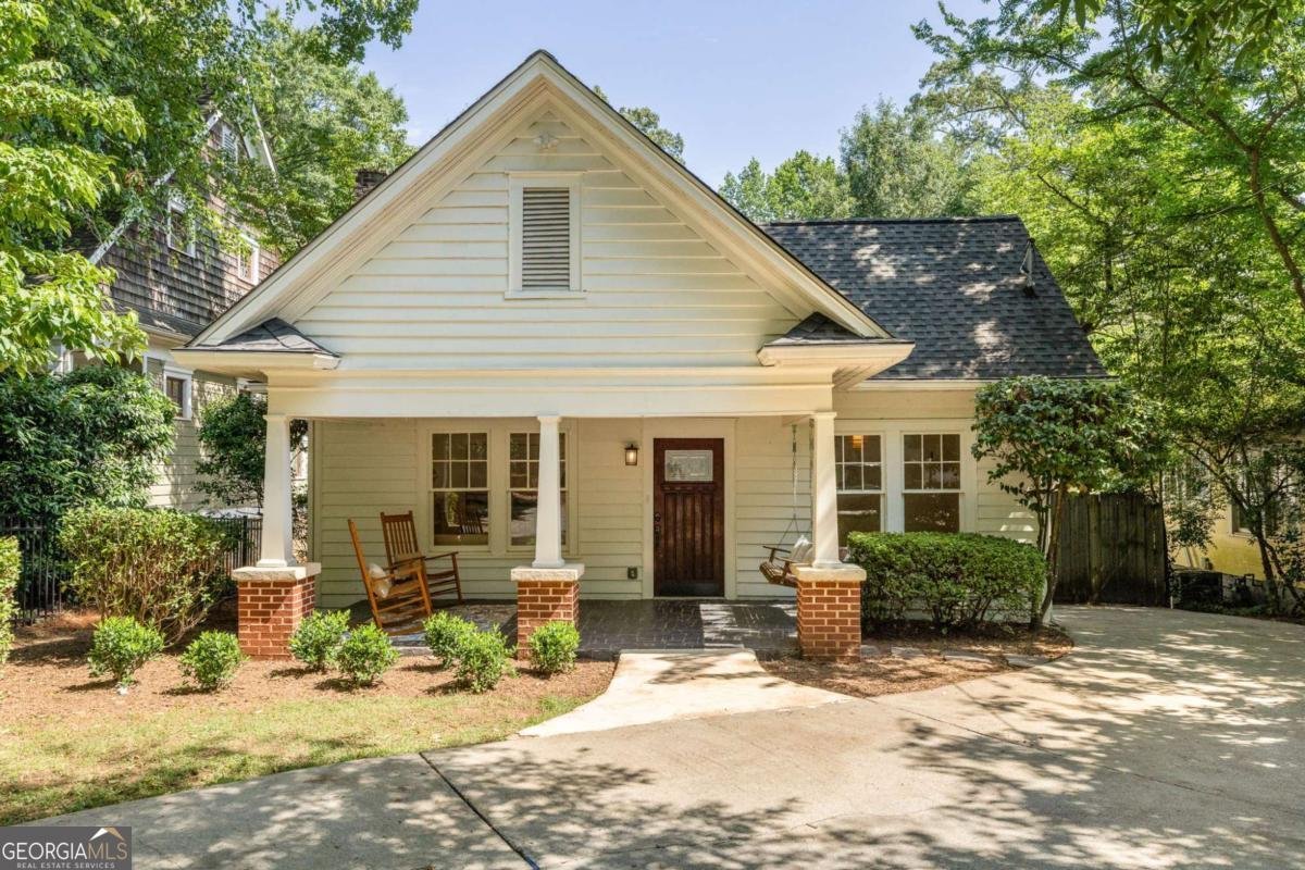 1810 Marlbrook Drive Atlanta - main photo