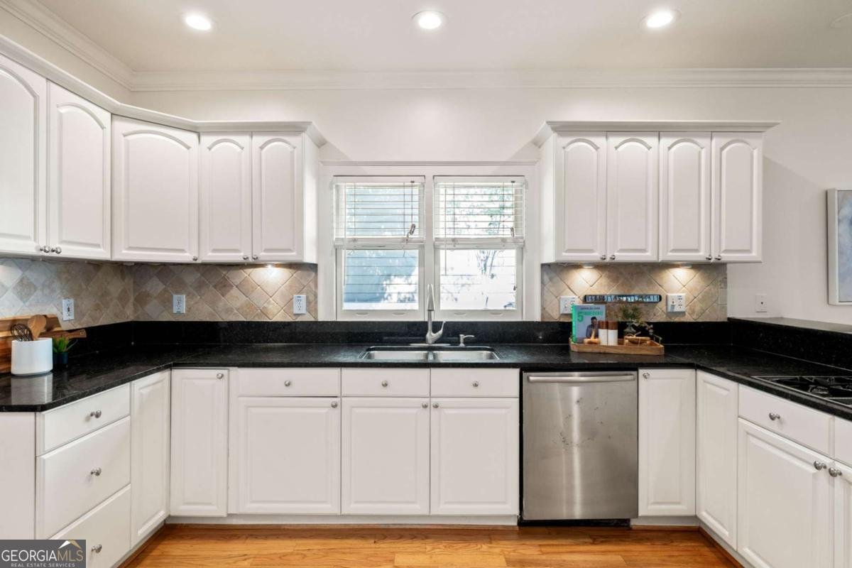 1810 Marlbrook Drive Atlanta - Photo 12