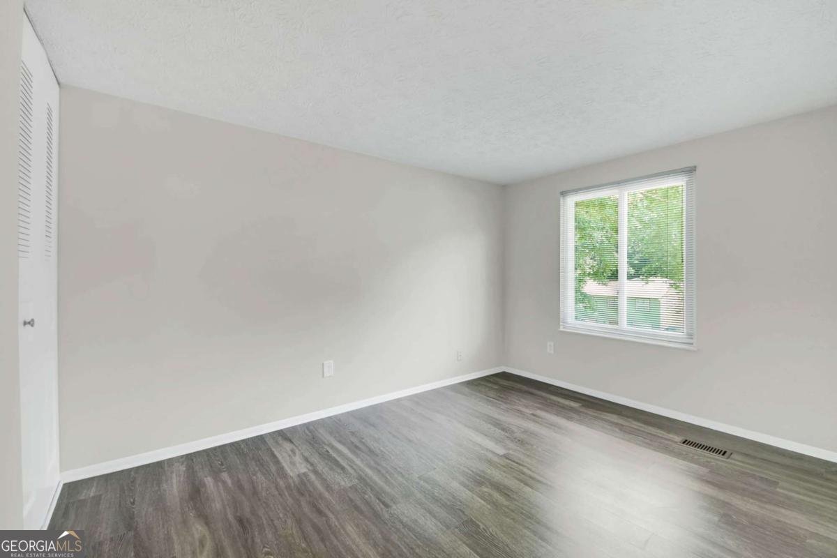 570 Sheringham Court Roswell - Photo 17