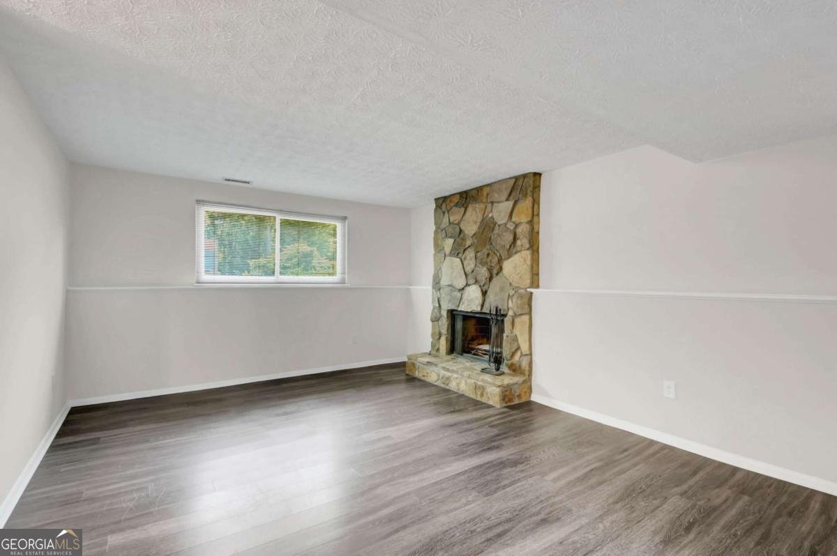 570 Sheringham Court Roswell - Photo 24
