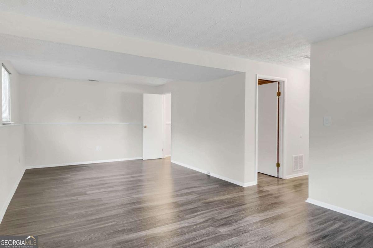 570 Sheringham Court Roswell - Photo 25