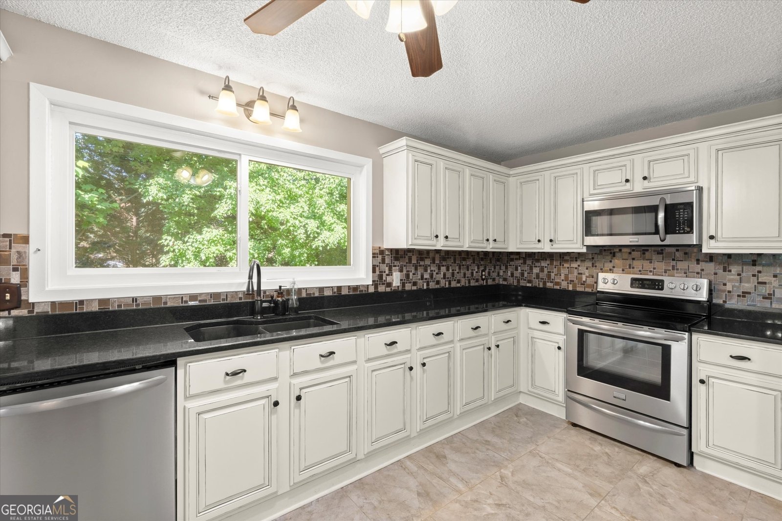 2193 Oakrill Court Marietta - Photo 12