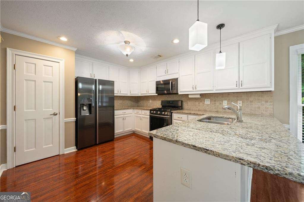 300 Brickleberry Drive Roswell - Photo 12
