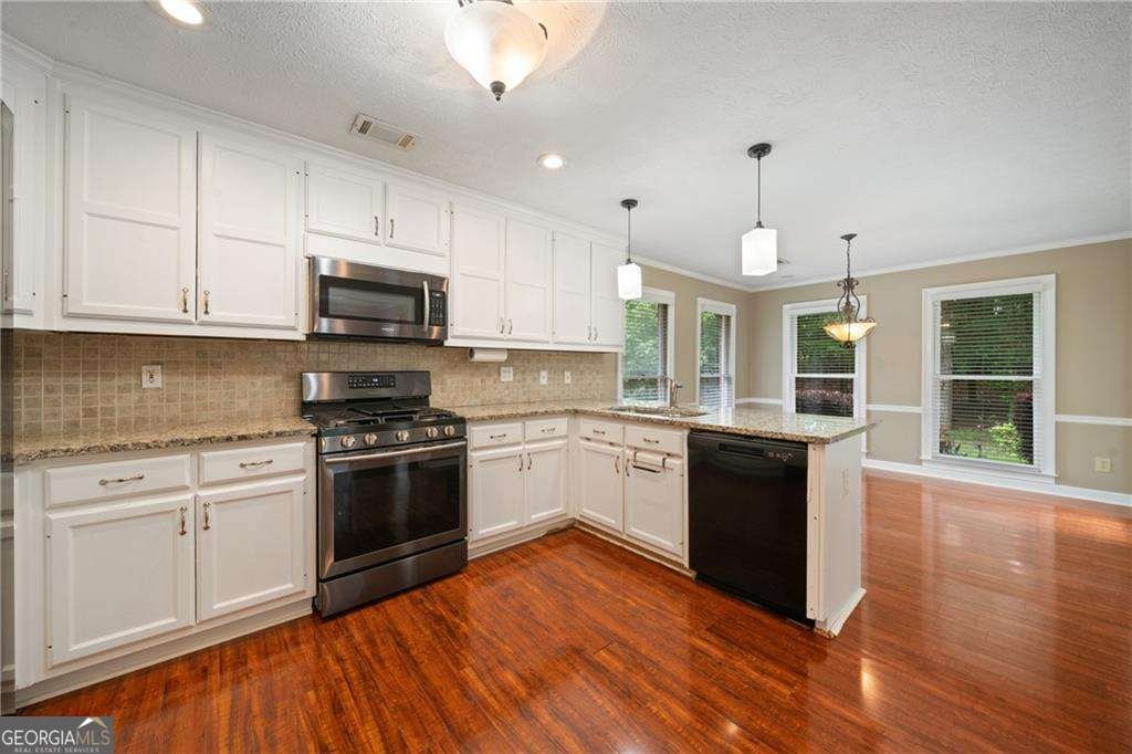 300 Brickleberry Drive Roswell - Photo 13