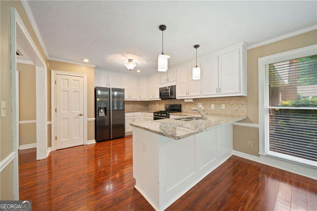 300 Brickleberry Drive Roswell - Photo 14