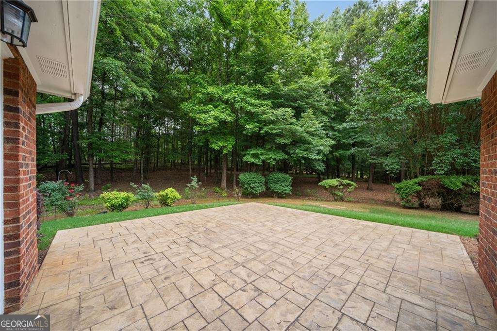300 Brickleberry Drive Roswell - Photo 18