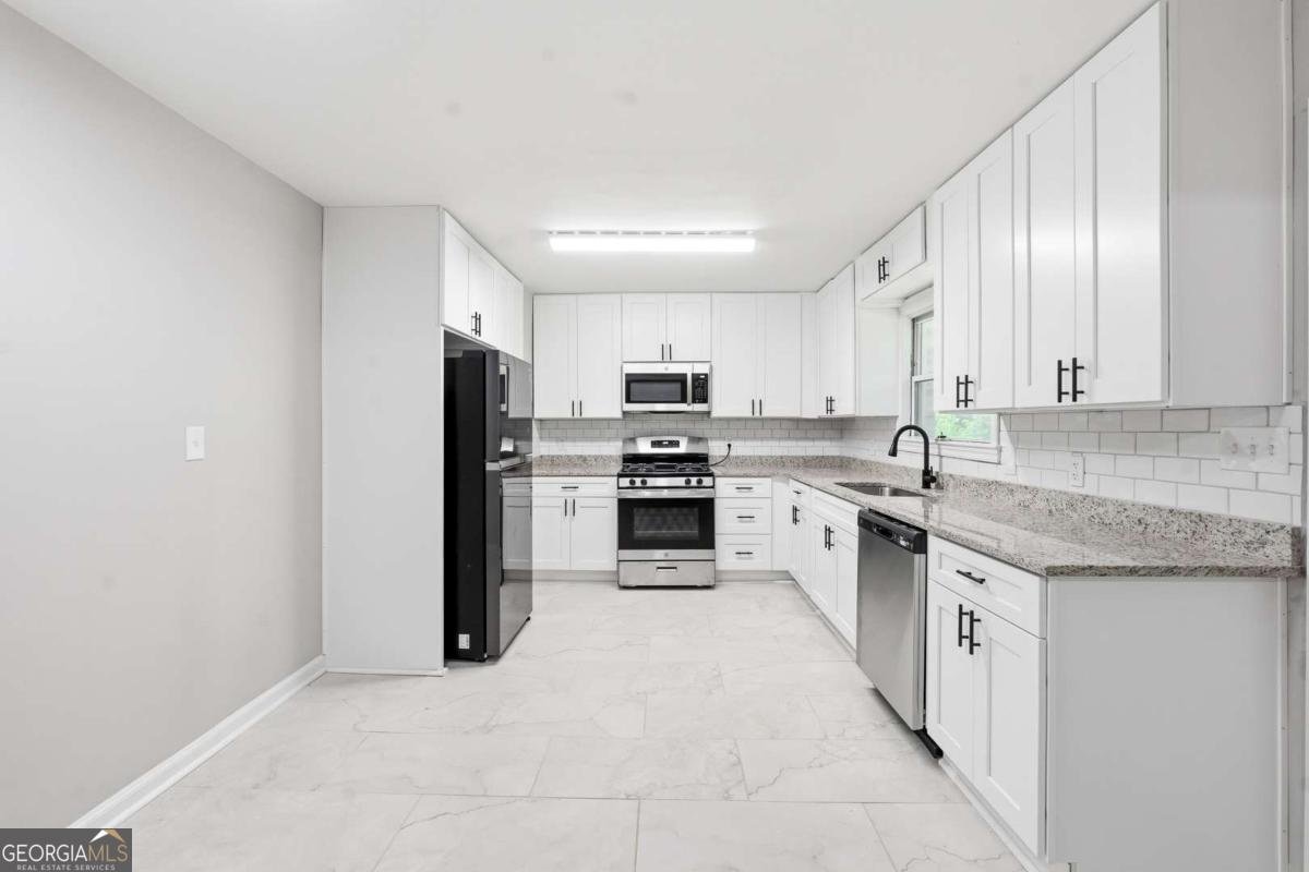 2167 Cloverdale Drive Atlanta - Photo 9