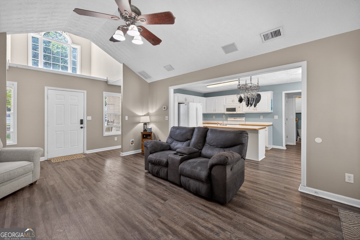 6020 Fieldwood Lane Loganville - Photo 13