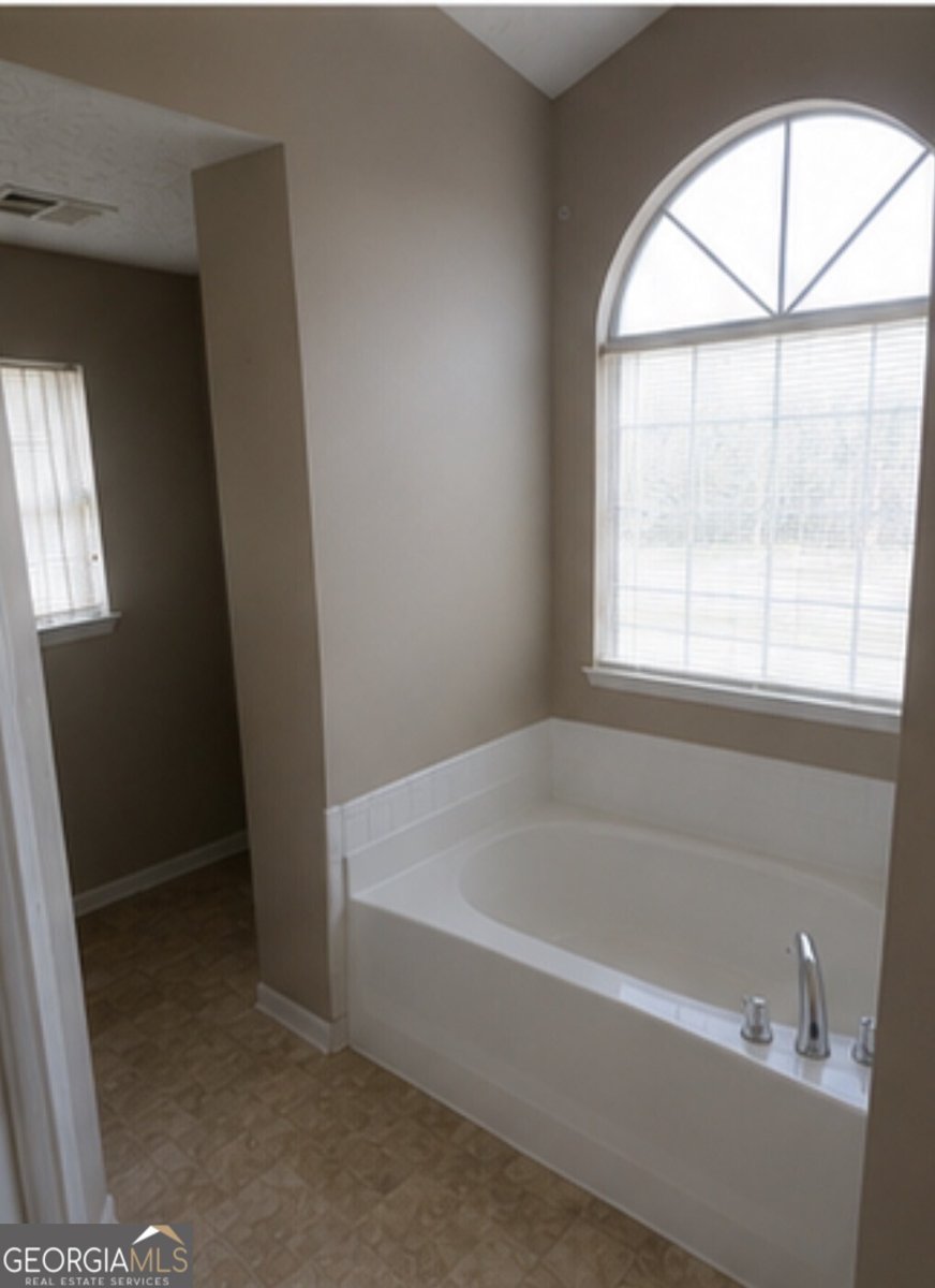 10448 Iron Gate Lane Jonesboro - Photo 6