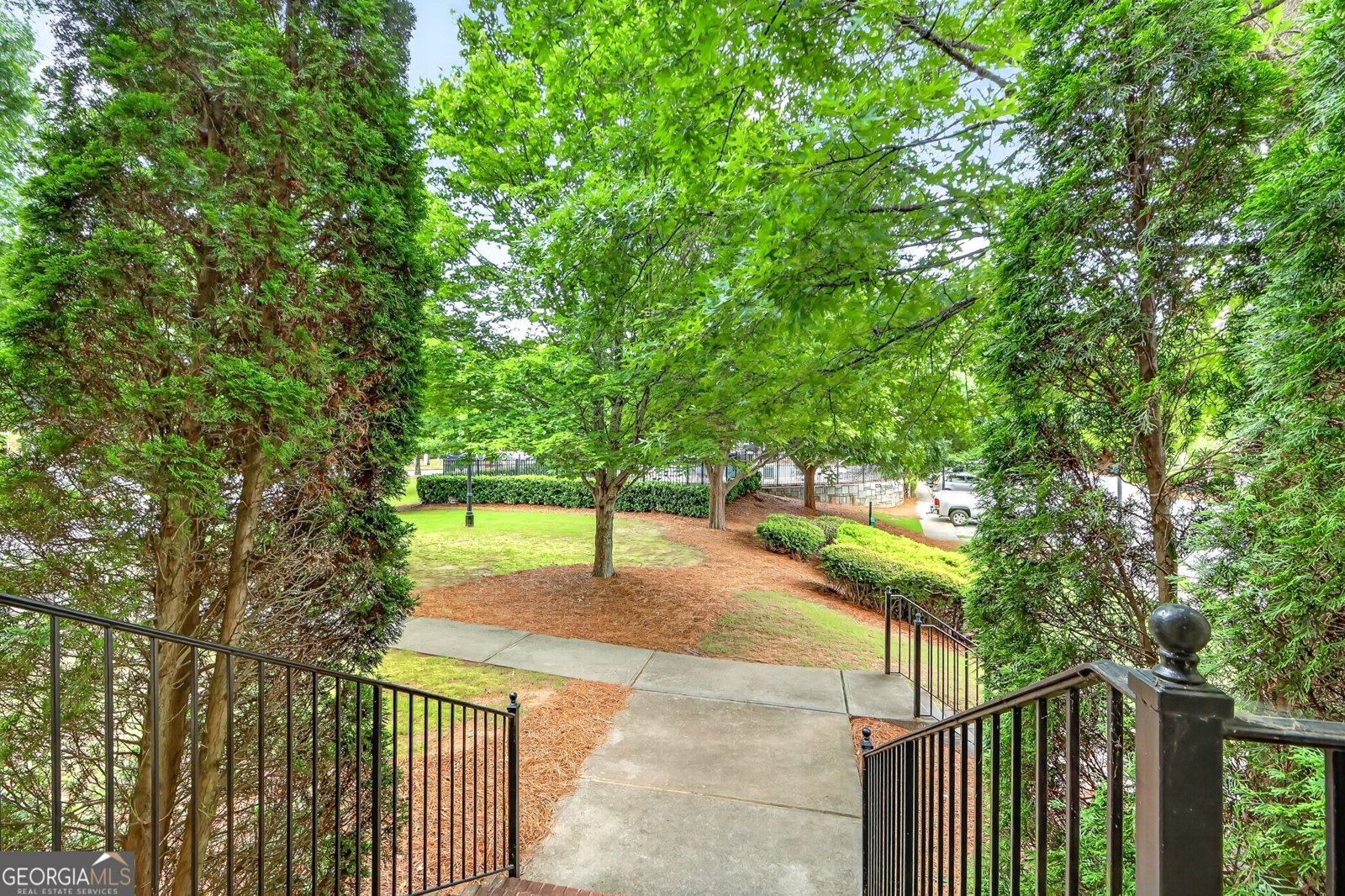 7960 Highland Bluff Sandy Springs - Photo 32