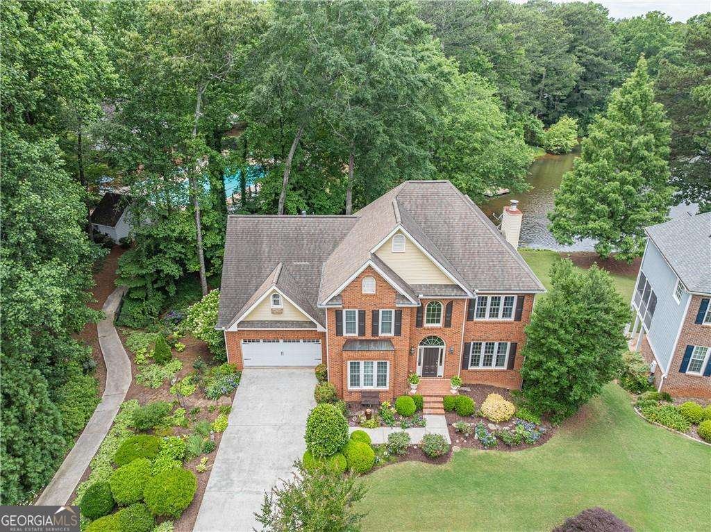 2541 Kenswick Circle Lawrenceville - main photo