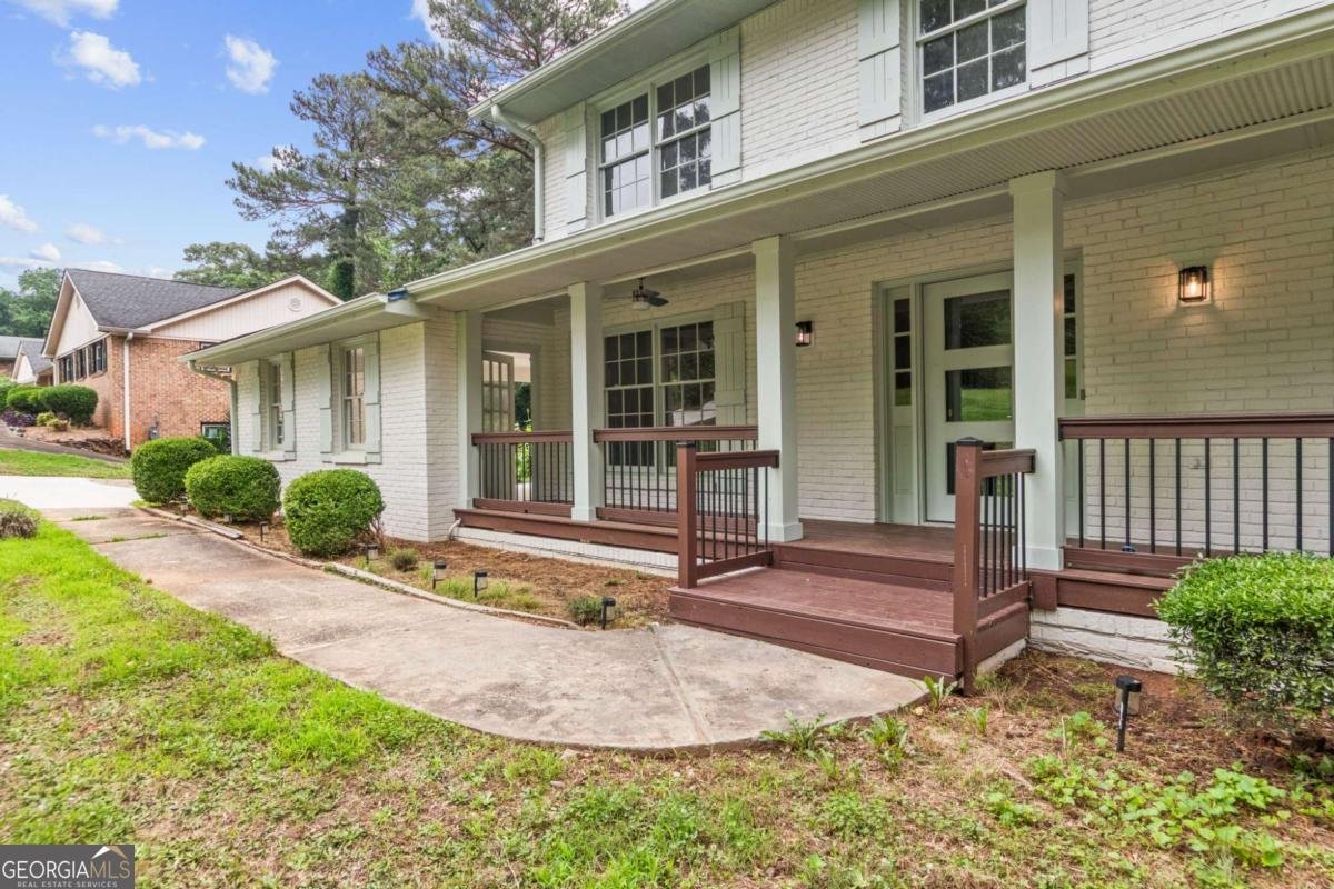 4431 Buckingham Circle Decatur - main photo
