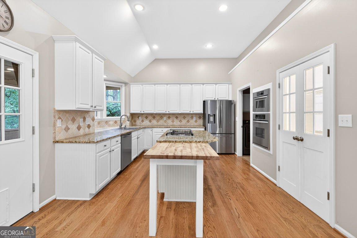 4582 Campenille Court Suwanee - Photo 16