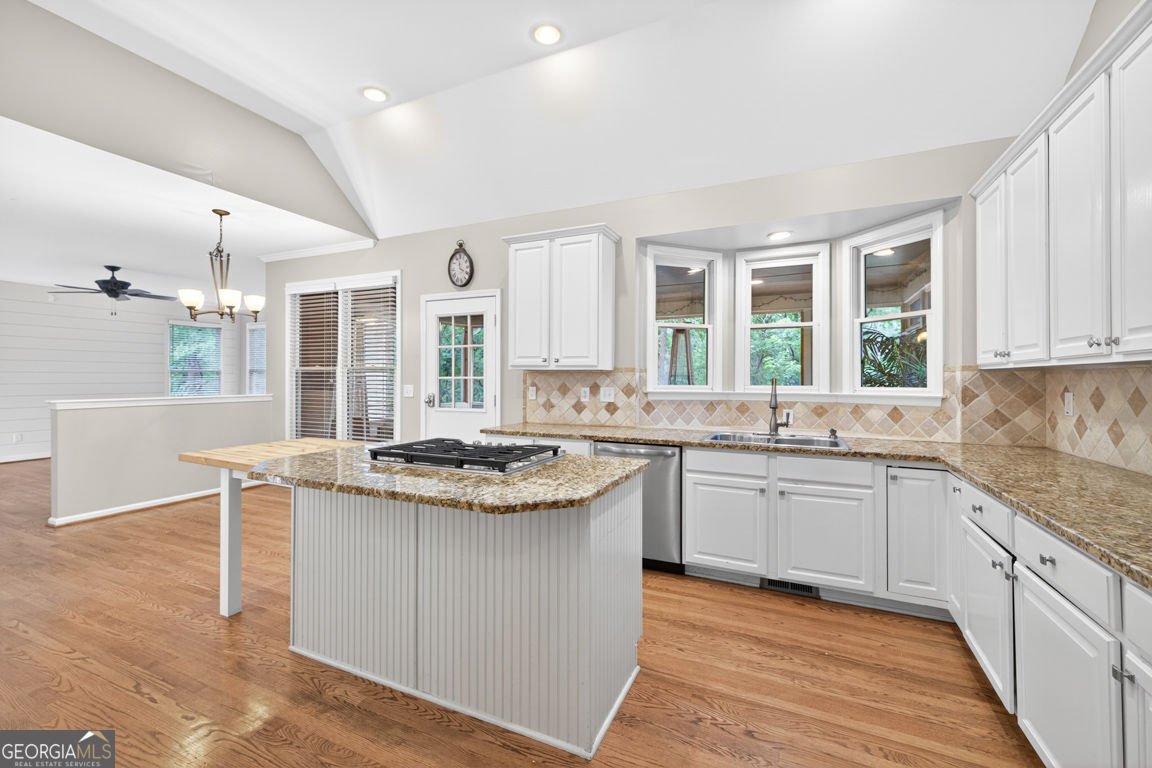 4582 Campenille Court Suwanee - Photo 17