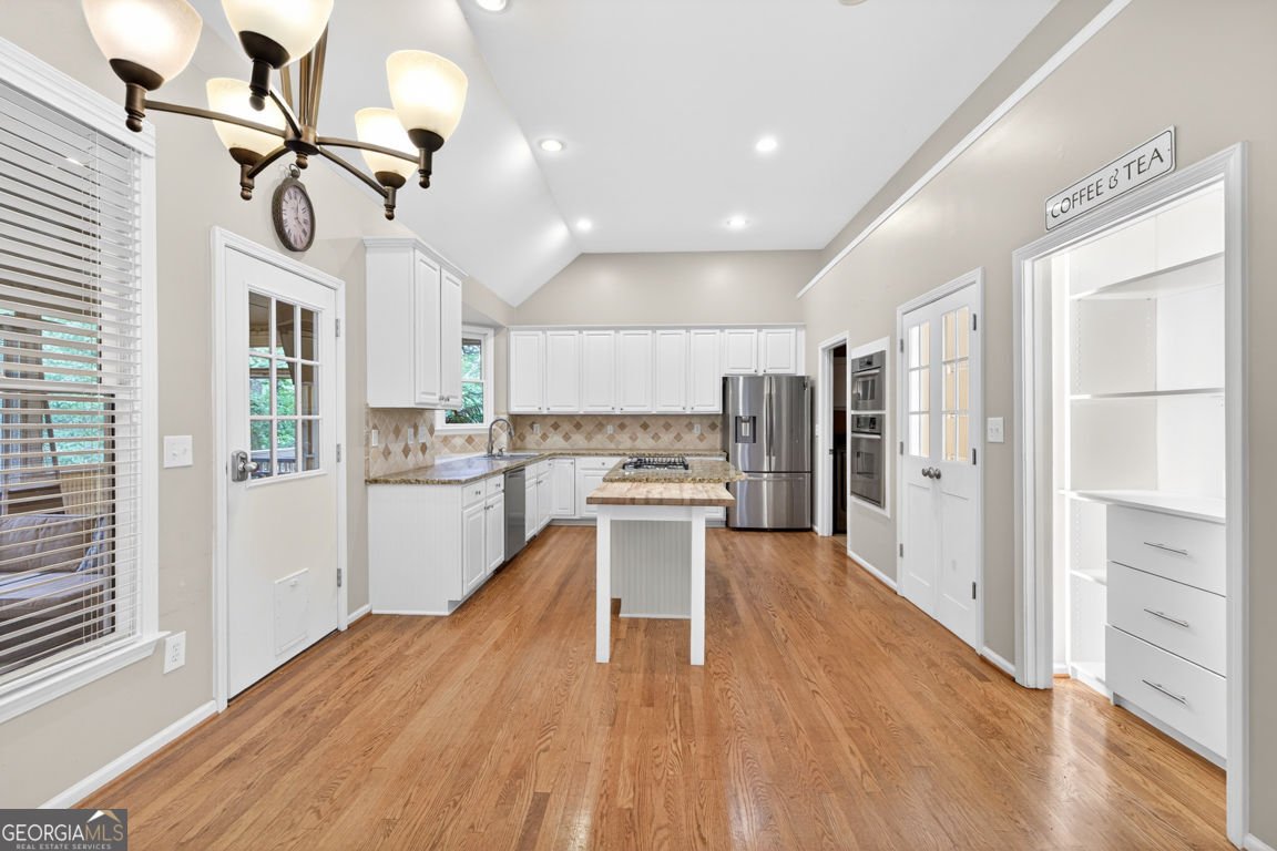 4582 Campenille Court Suwanee - Photo 18