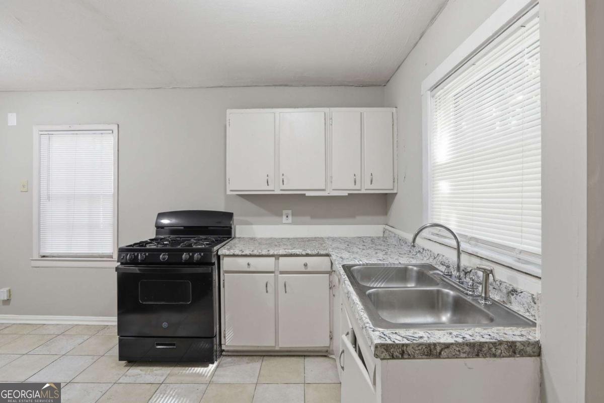 2275 Old Spring Road Smyrna - Photo 11