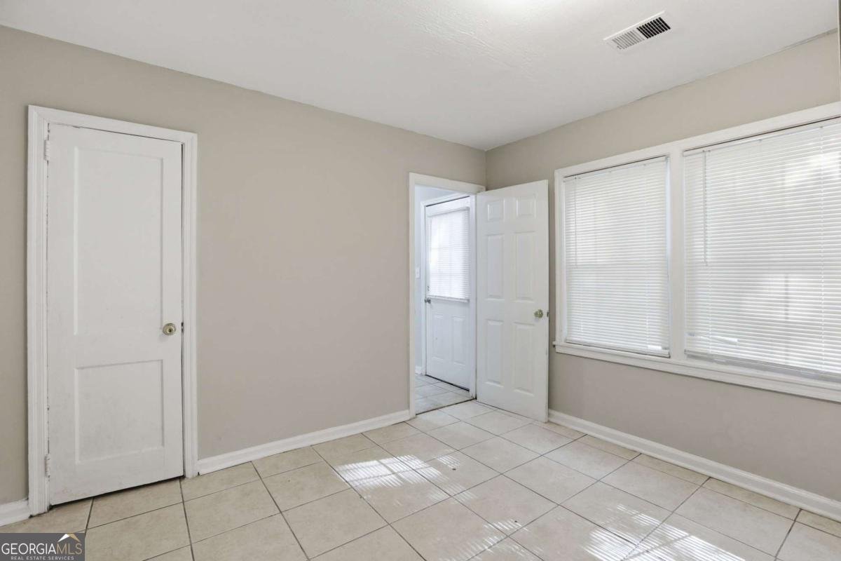 2275 Old Spring Road Smyrna - Photo 12