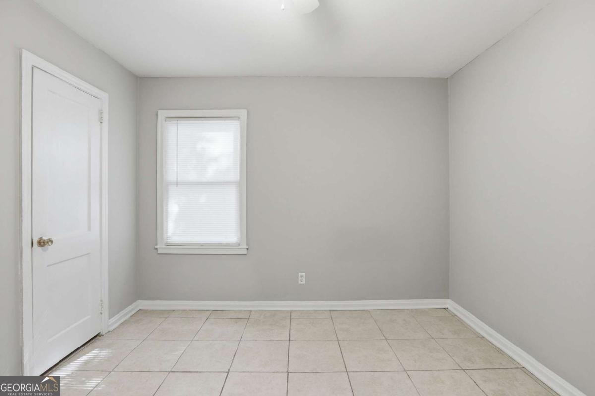 2275 Old Spring Road Smyrna - Photo 16