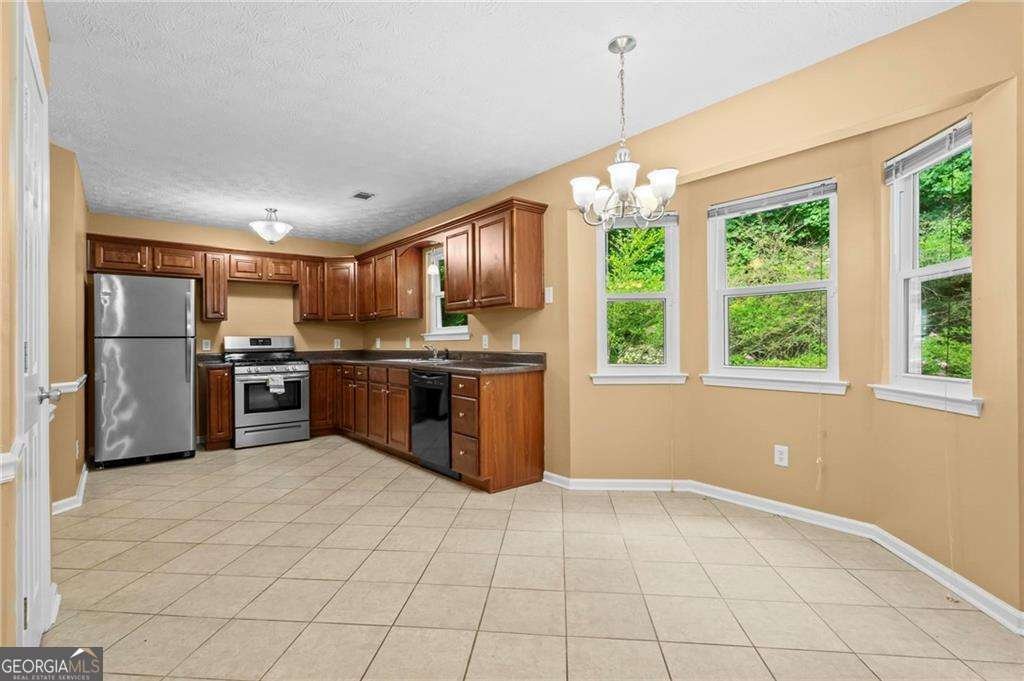 163 Nicki Court Hampton - Photo 8