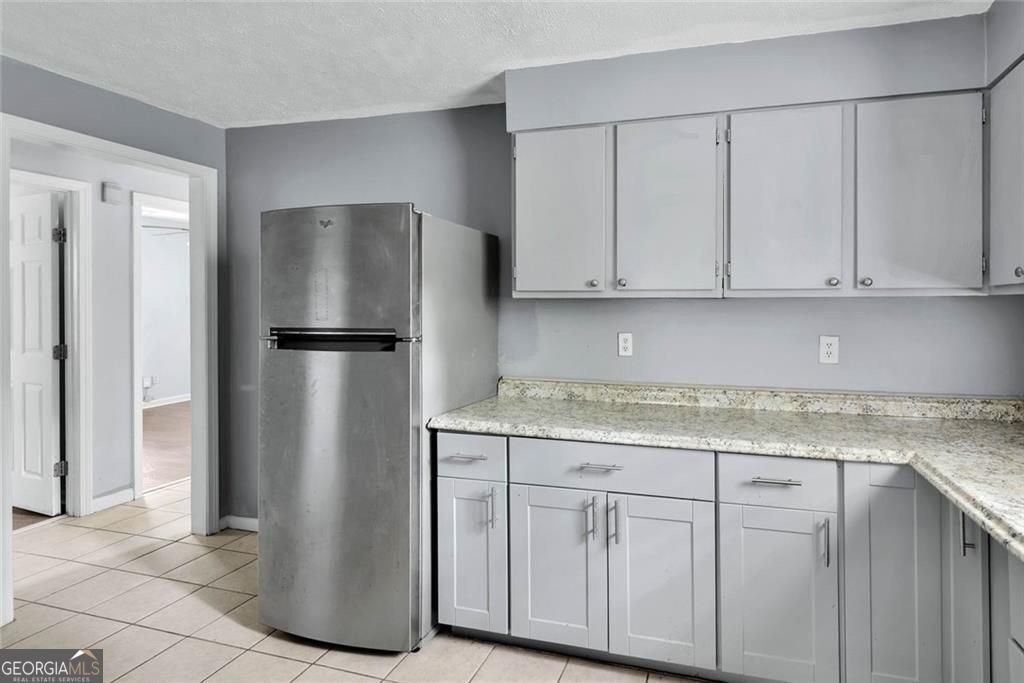 281 Valley Lake Drive Stone Mountain - Photo 11