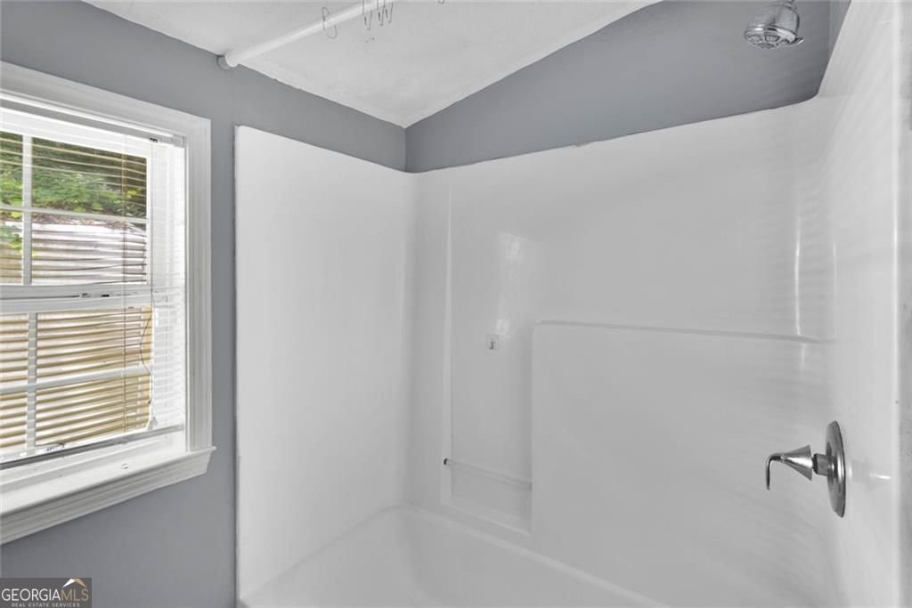 281 Valley Lake Drive Stone Mountain - Photo 22