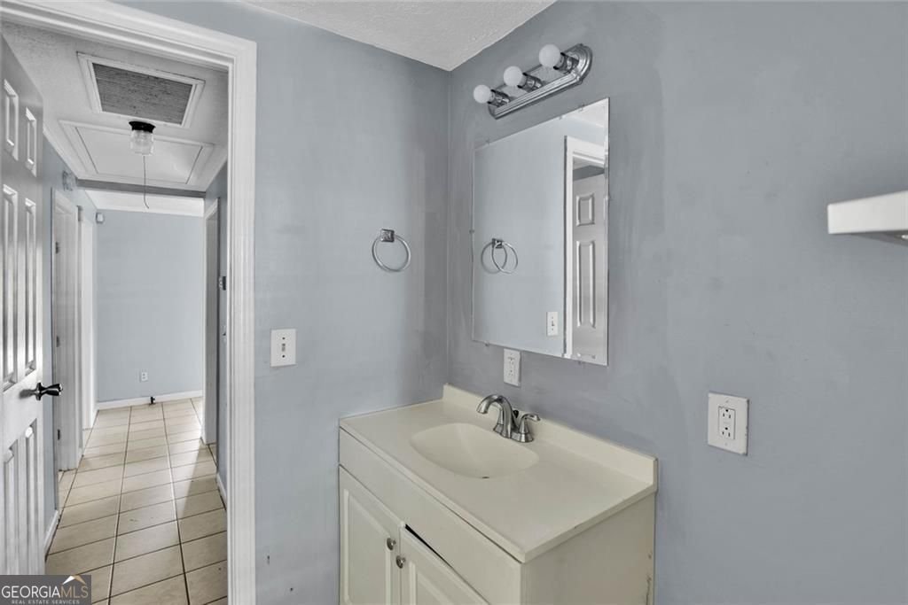 281 Valley Lake Drive Stone Mountain - Photo 23