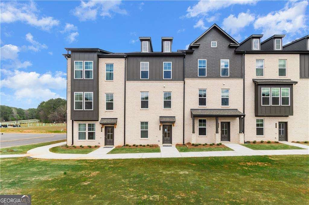 2804 Daybreak Lane Newnan - main photo