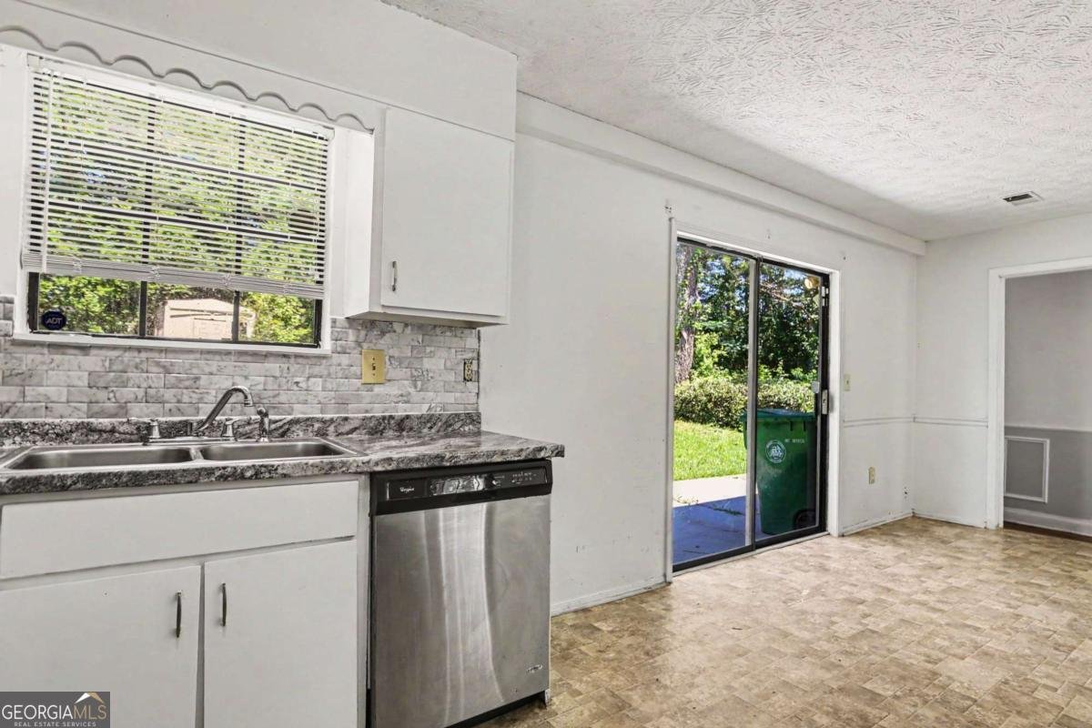 1870 Taffeta Cove Lithonia - Photo 11