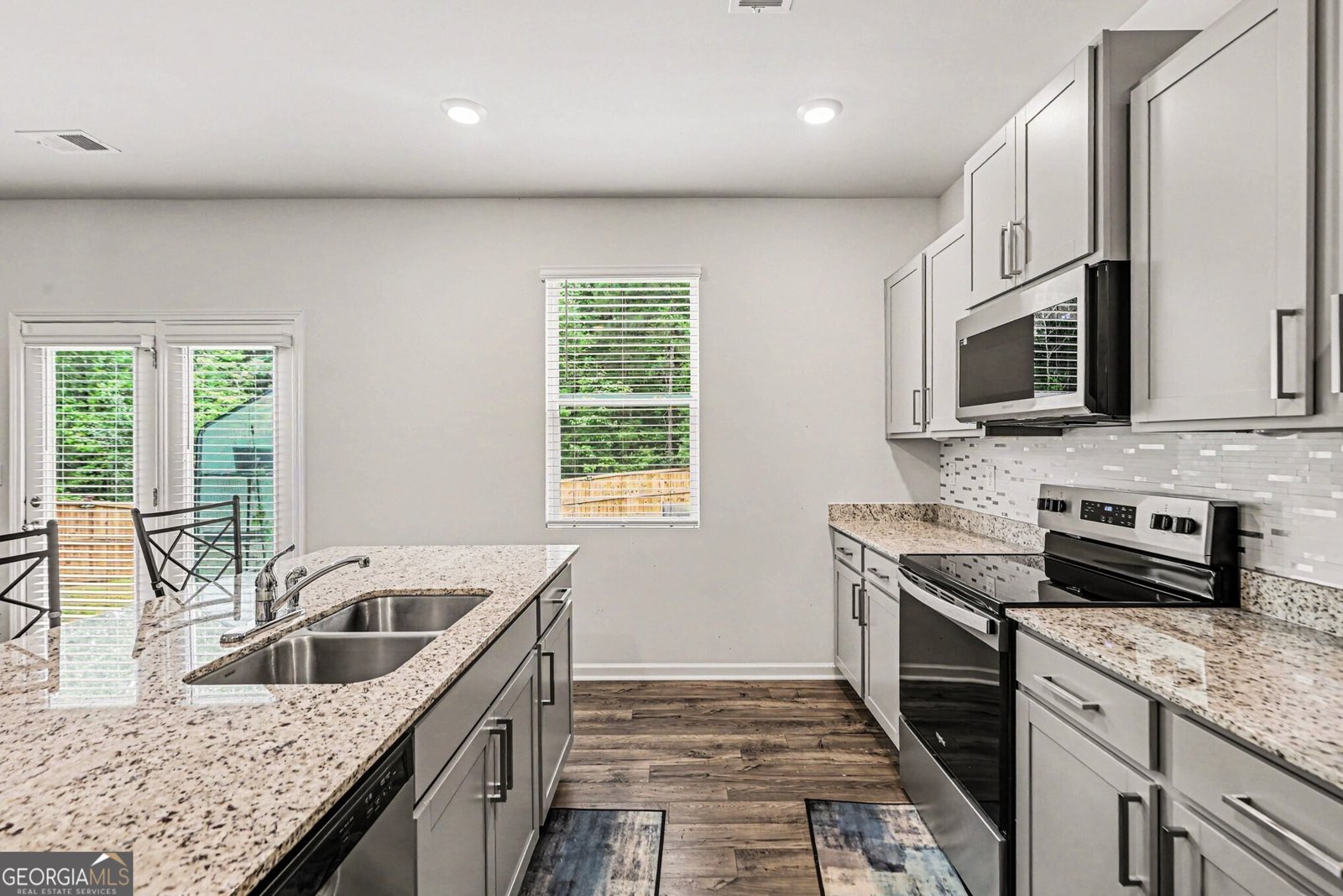 8233 Bluewater Drive Fairburn - Photo 16