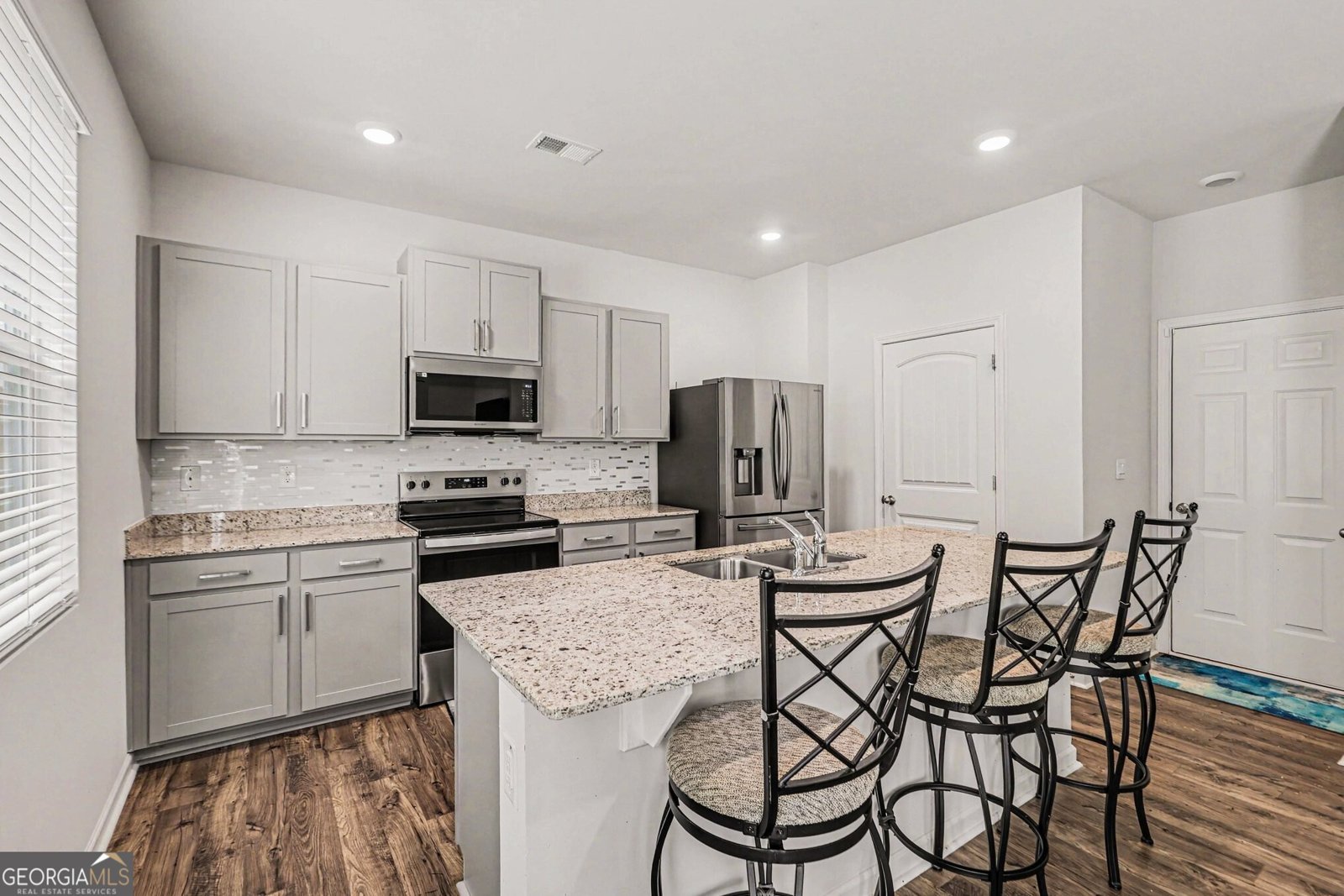 8233 Bluewater Drive Fairburn - Photo 18