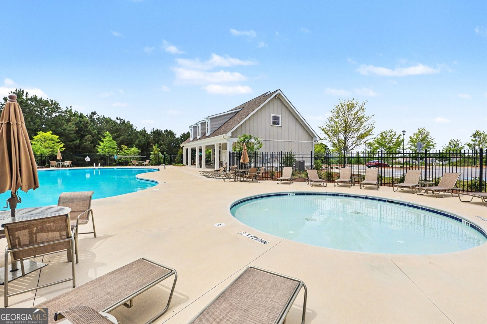 8233 Bluewater Drive Fairburn - Photo 32