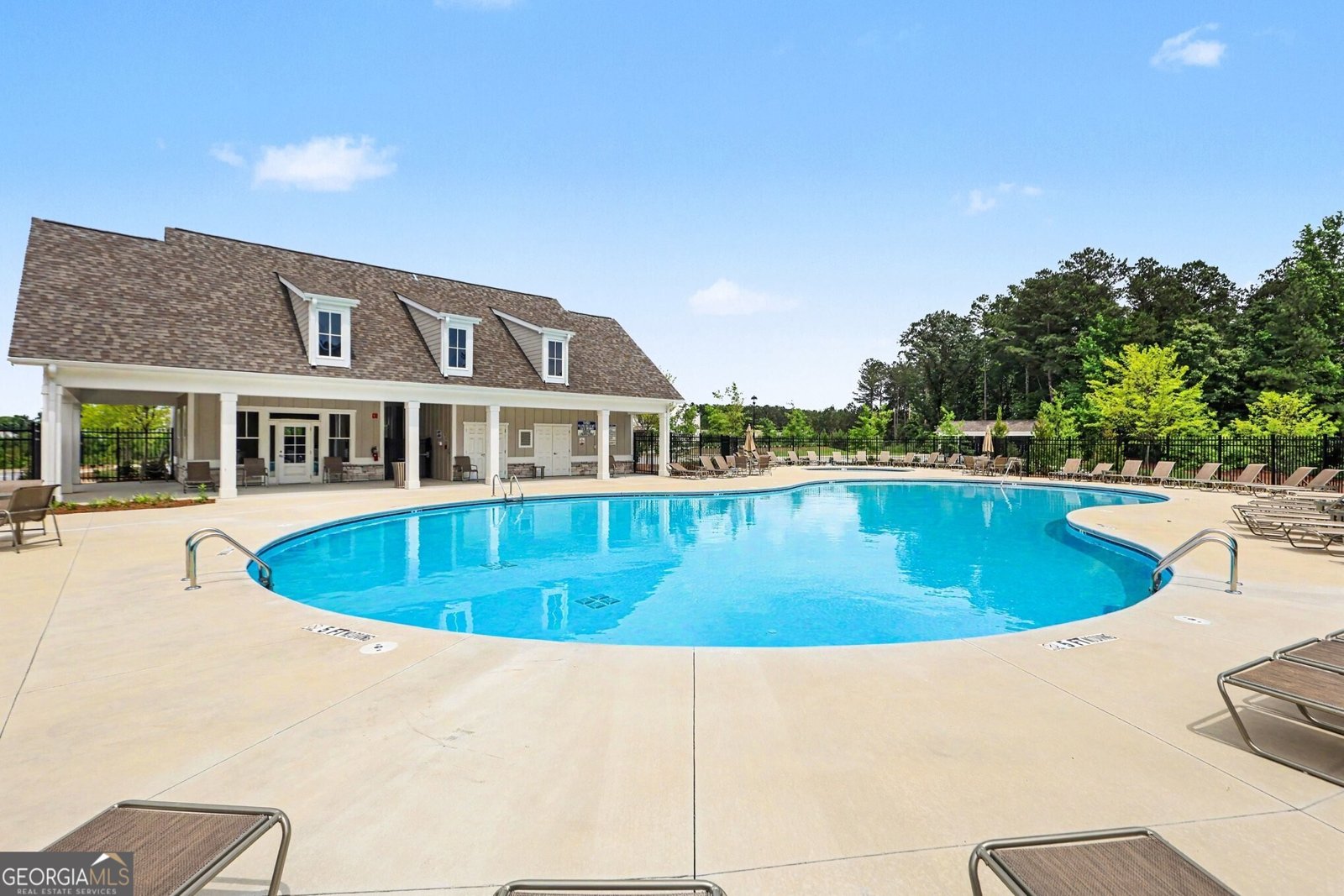 8233 Bluewater Drive Fairburn - Photo 7